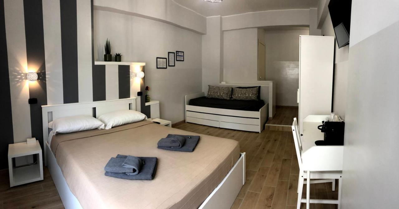 Bed and Breakfast Avec Moi Roma Exterior foto